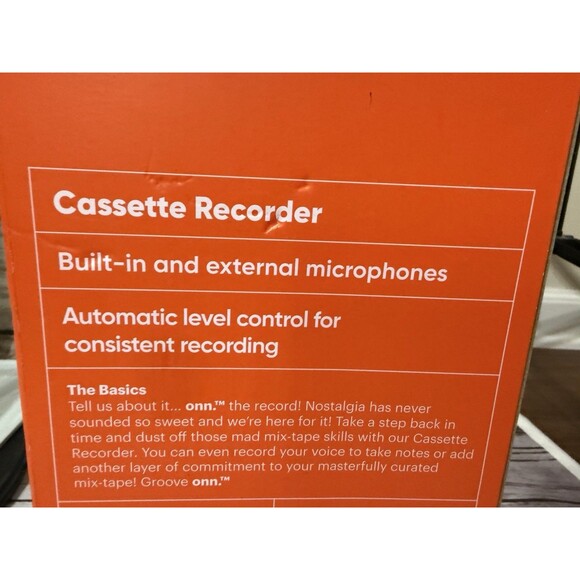 ONN Groove Cassette Recorder Player Built In Speaker Plus Microphone 2 AC/DC - Picture 2 of 8
